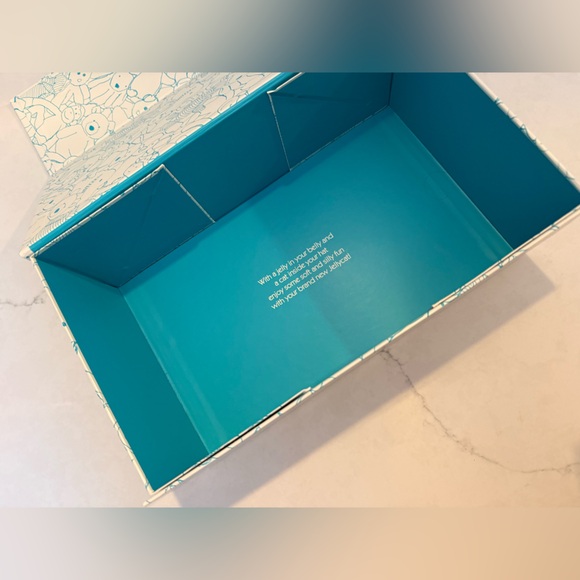 Jellycat Magnetic closure box 12 x7x 4.5 - Picture 2 of 5
